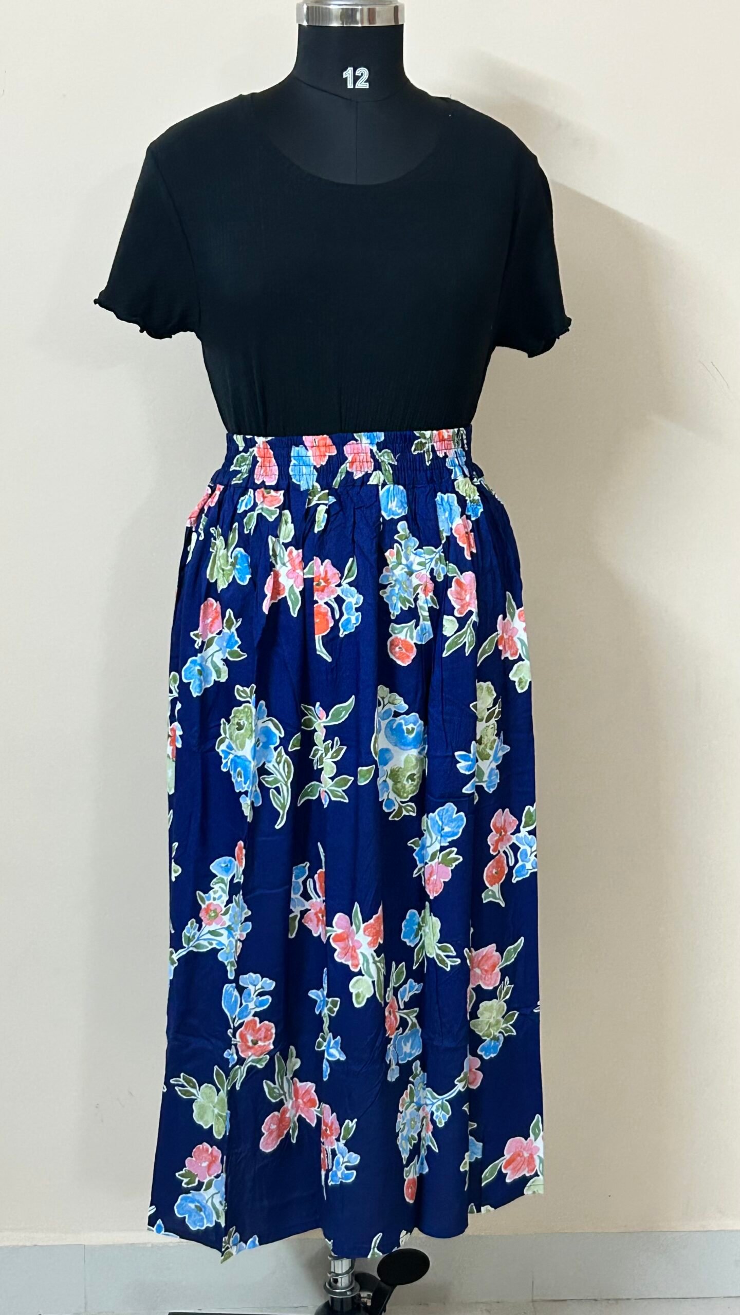 IMG_6526 2 SKIRT-FREE SIZE - Image 1