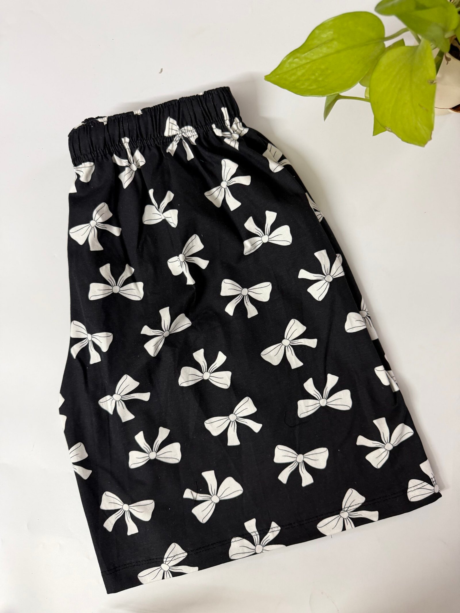 IMG_3582 SHORTS - 3XL - Image 1