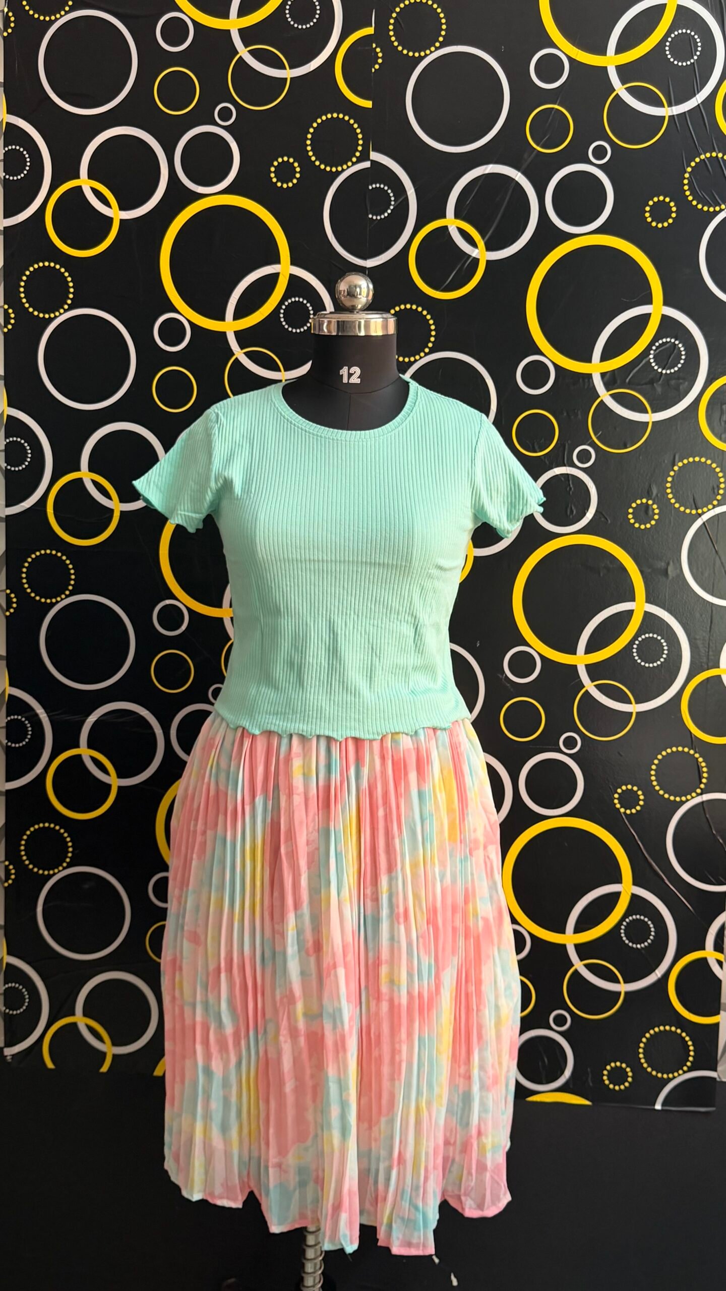 IMG_4704 PLEATED SKIRT SET - M - Image 1