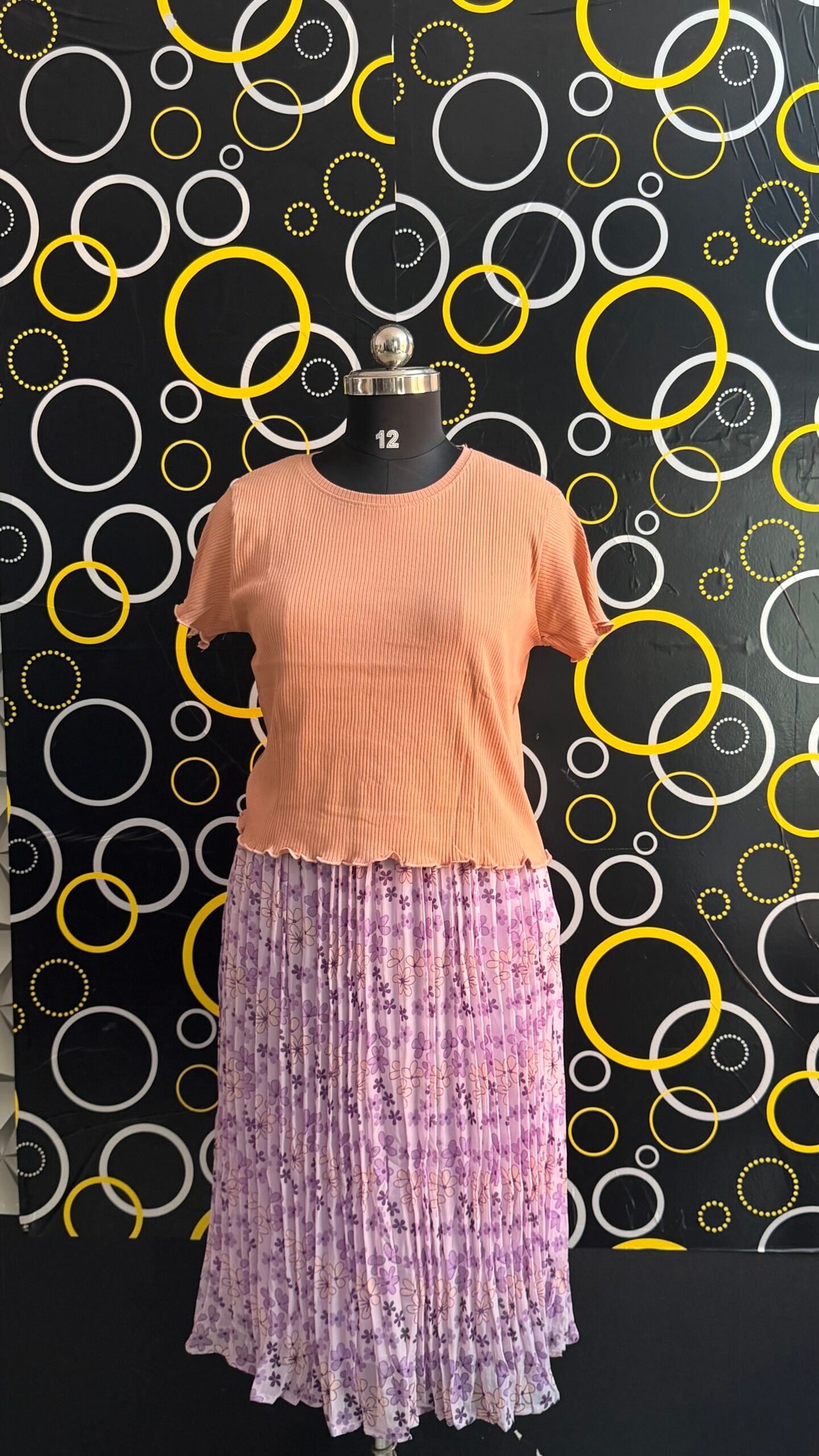 IMG_4708 PLEATED SKIRT SET - L - Image 1
