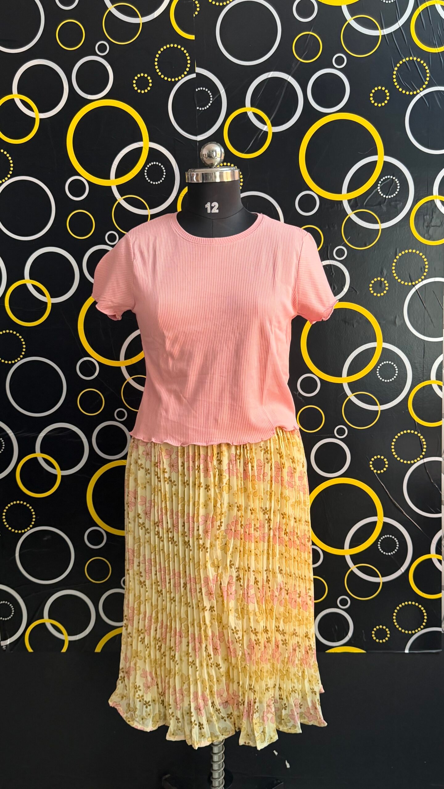 IMG_4711 PLEATED SKIRT SET - L - Image 1