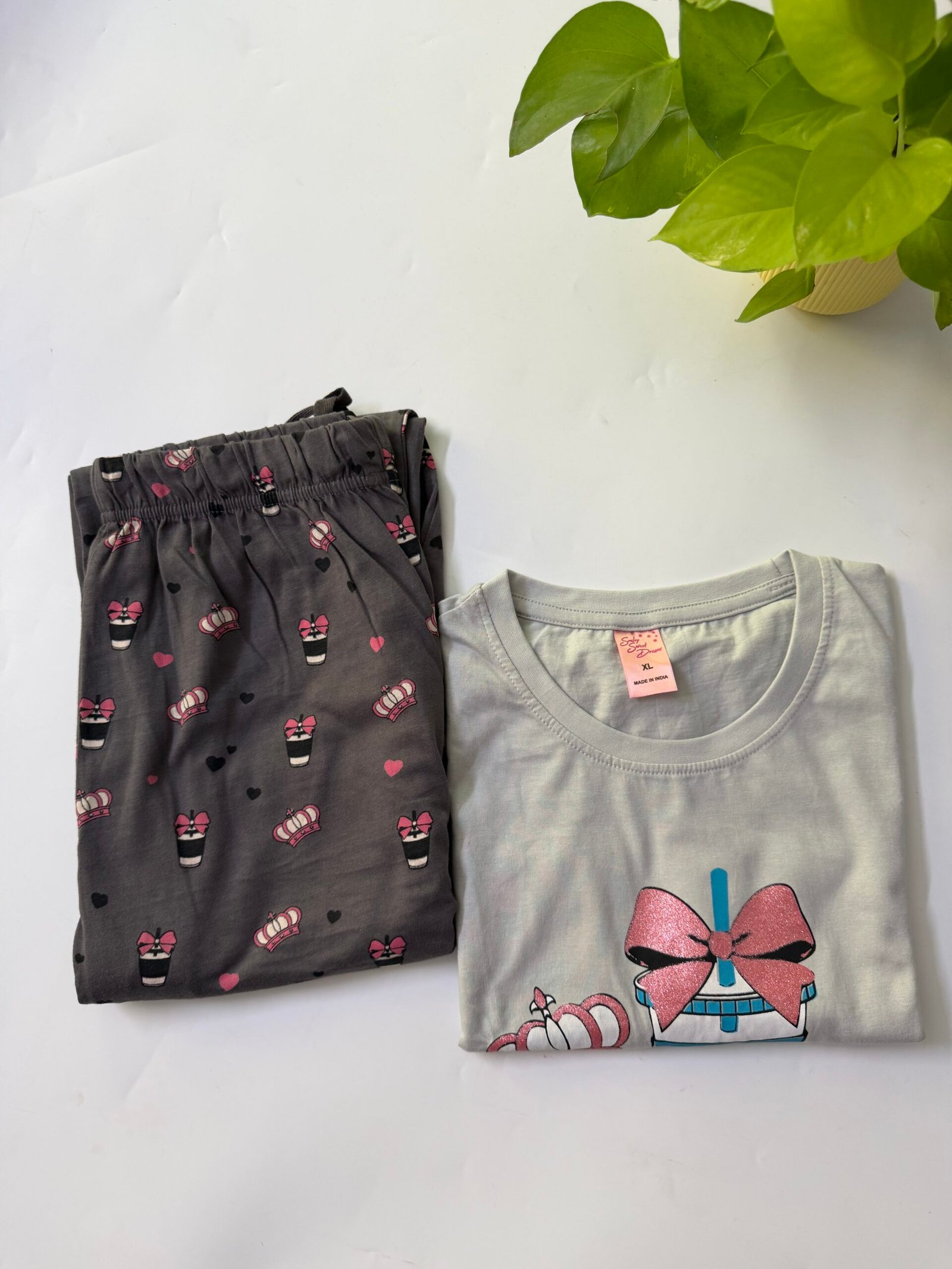 IMG_5741 PREMIUM PYJAMA SET - XL - Image 1